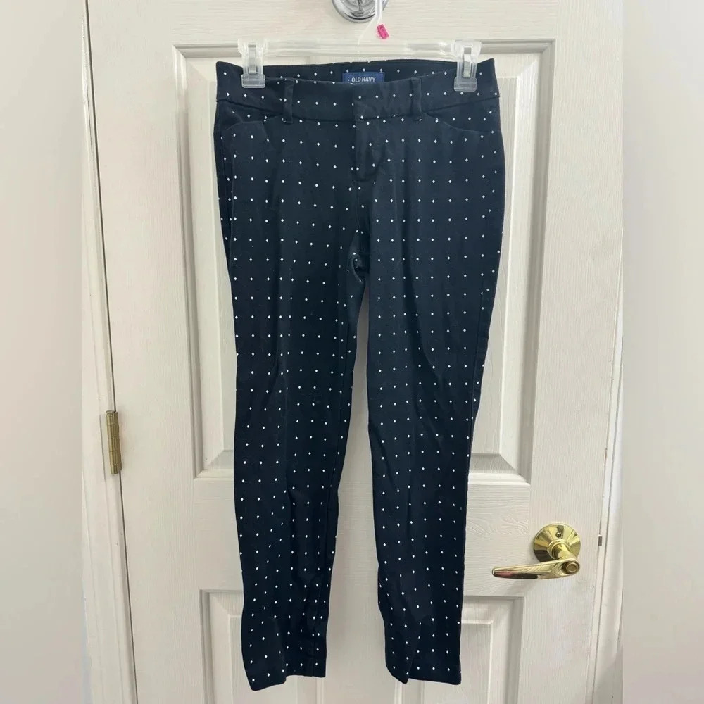 Old Navy Pixie Pants Regular skinny Mid Rise ankle cropped pants polka dots